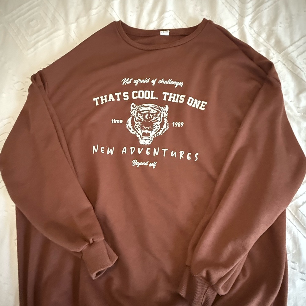 SHEIN Brown Tiger Graphic Sweatshirt